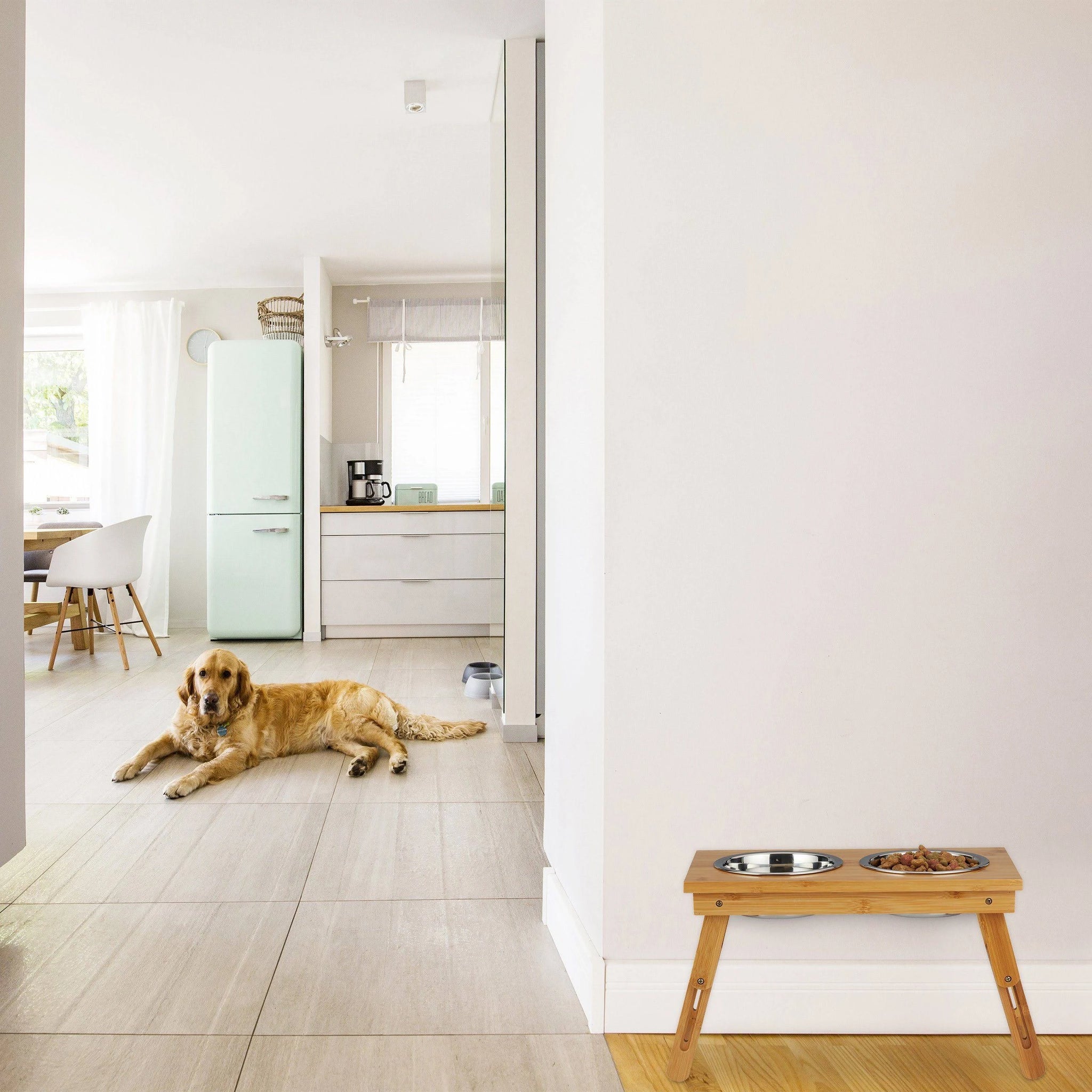 Relaxdays Folding Feeding Station in Diff. Designs