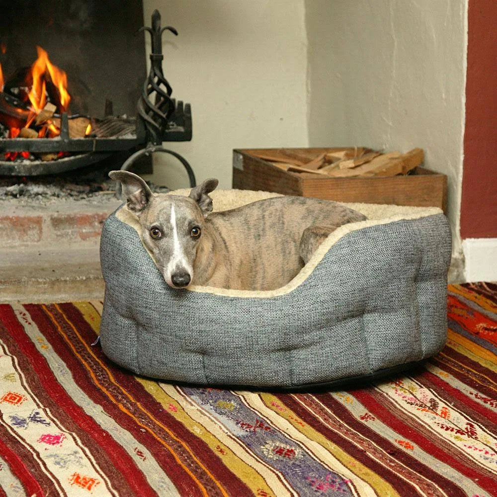 P & L Superior Pet Beds, Oval Heavy Duty Fleece Lined Softee Bed in Black/Grey