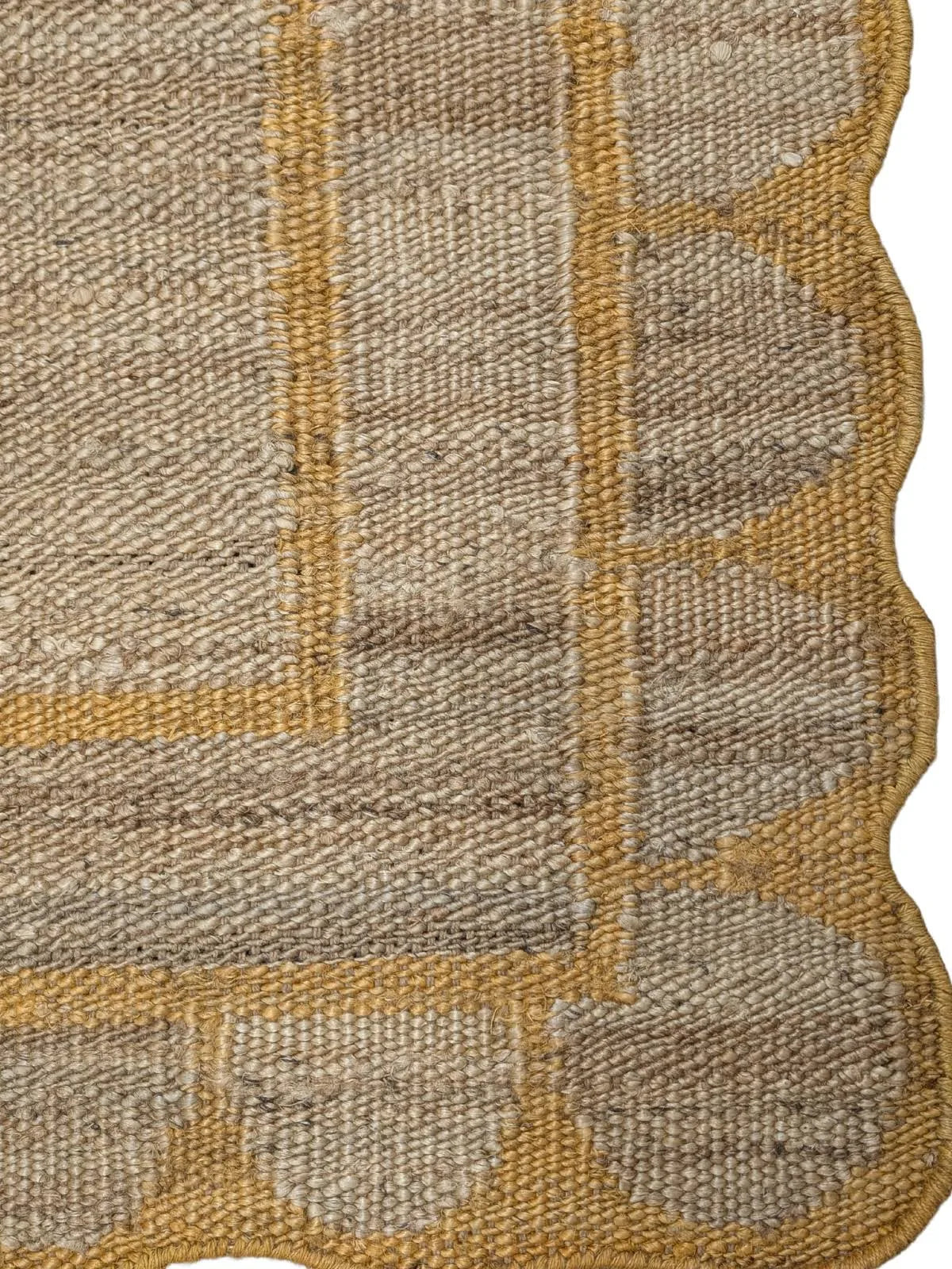 Kigali scalloped hemp rug 10x14 FT | 3.04x4.26 M