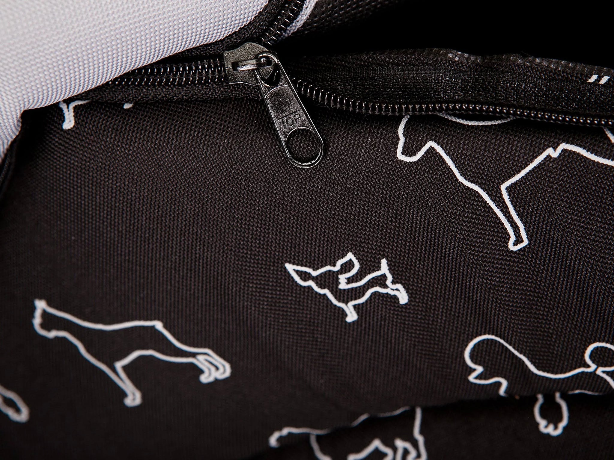 Hobbydog R4 BUDCWP14 Dog House R4 60 x 55 cm Black with Dogs 1.4 kg